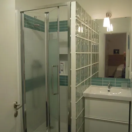 Estudio Tranquilo Da Falesia Αλμπουφέιρα